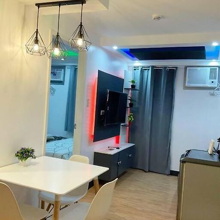 Ar02 1Bedroom Condo Unit With Free Pool, Hbo, Netflix & Wifi Davao Экстерьер фото