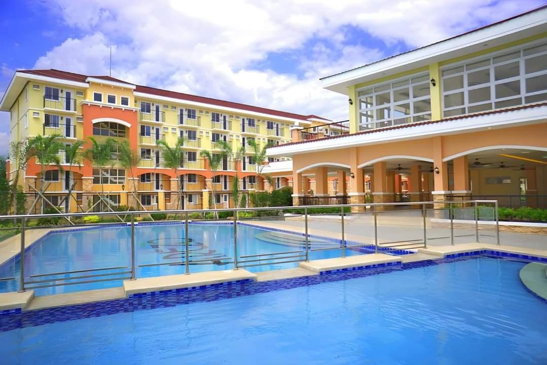 Ar02 1Bedroom Condo Unit With Free Pool, Hbo, Netflix & Wifi Davao Экстерьер фото